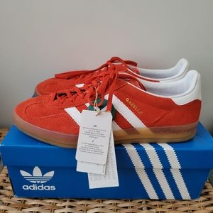 NWT adidas gazelle bold orange gum, size 10